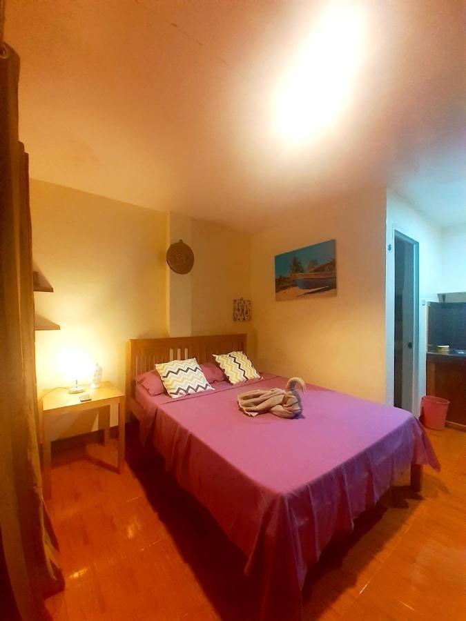 Miki'S Guest House Сикихор Экстерьер фото